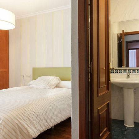 Zafiro Suites Santiago de Compostela Kültér fotó